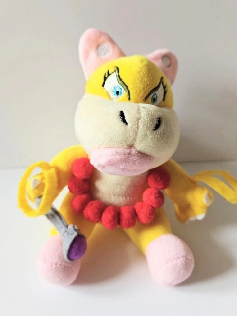 Super Mario Bros Wendy O. Koopa Turtle Plush Handheld Mini Yellow Pink Red